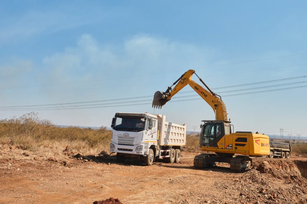 Sourcing Construction Equipment: Should You Buy or Hire?