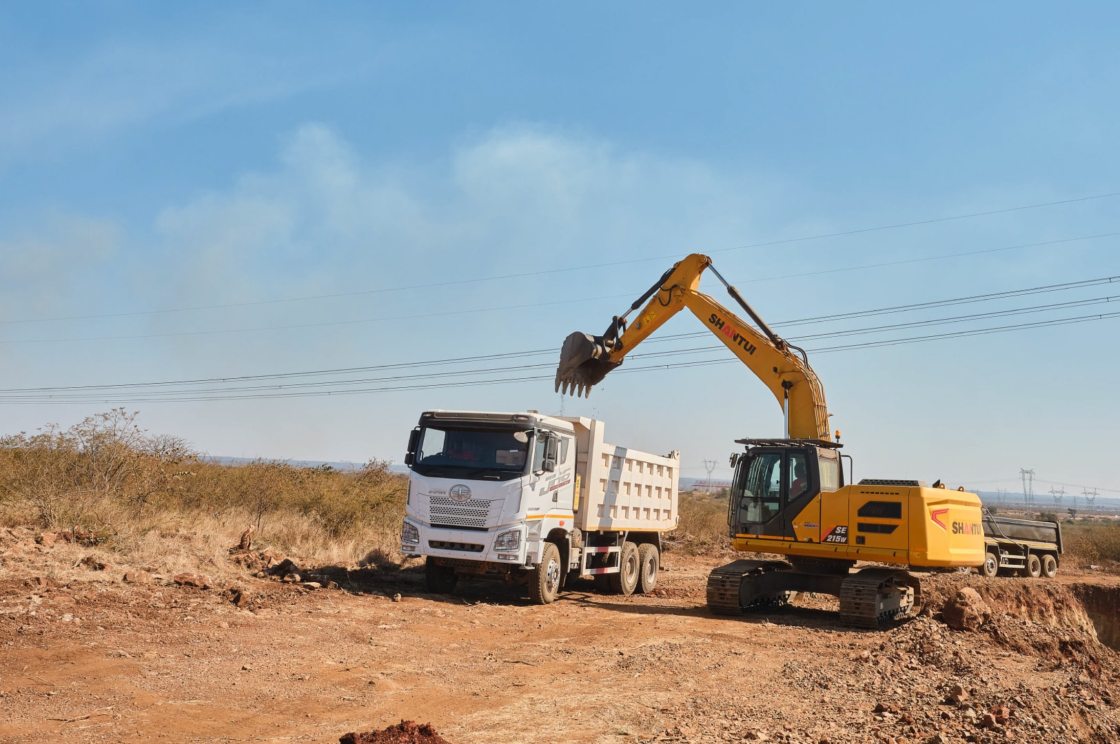 Read more about the article Sourcing Construction Equipment: Should You Buy or Hire?